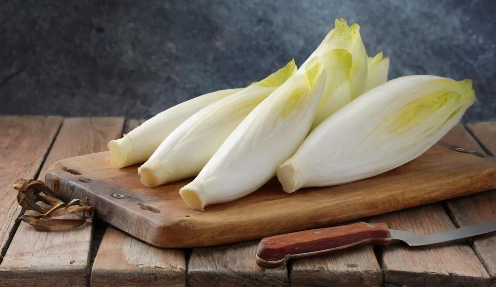 Des endives blanches et fraîches