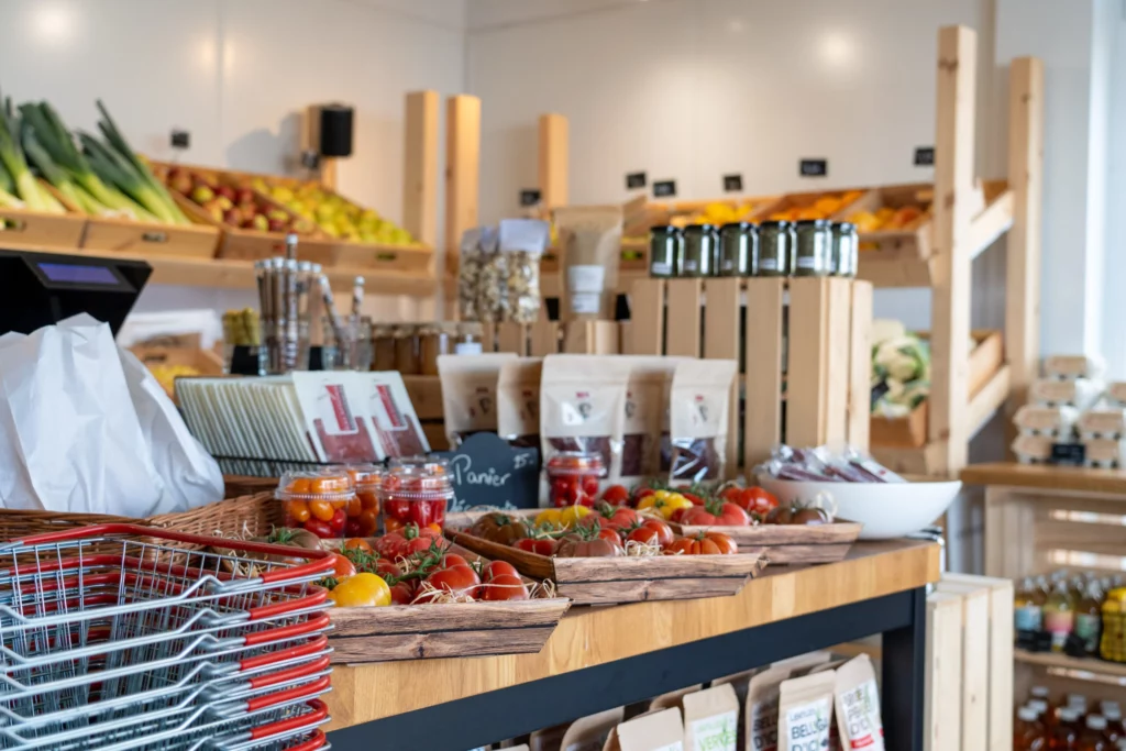 Les rayons et les produits d’un magasin Le Petit Marché